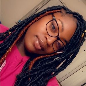 Meet your Posher, Marissa